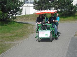 Met karretje rondcrossen, ikke kapitein, ikke zeggen naar waar.